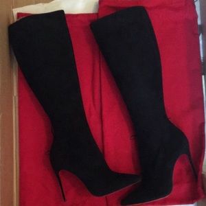Christian Louboutin - Black suede boot 38.5